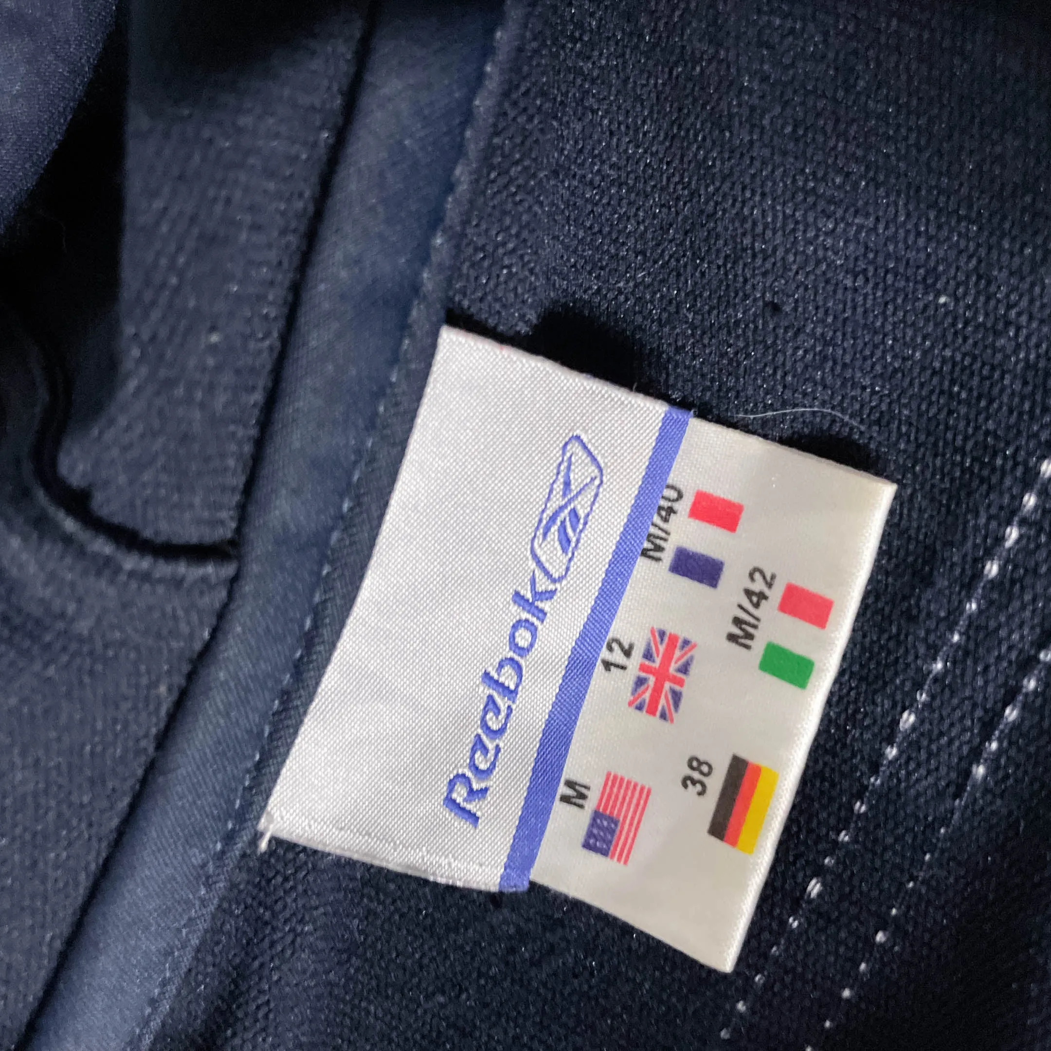 Vintage Reebok Men's Navy Blue Medium hoodie Jacket