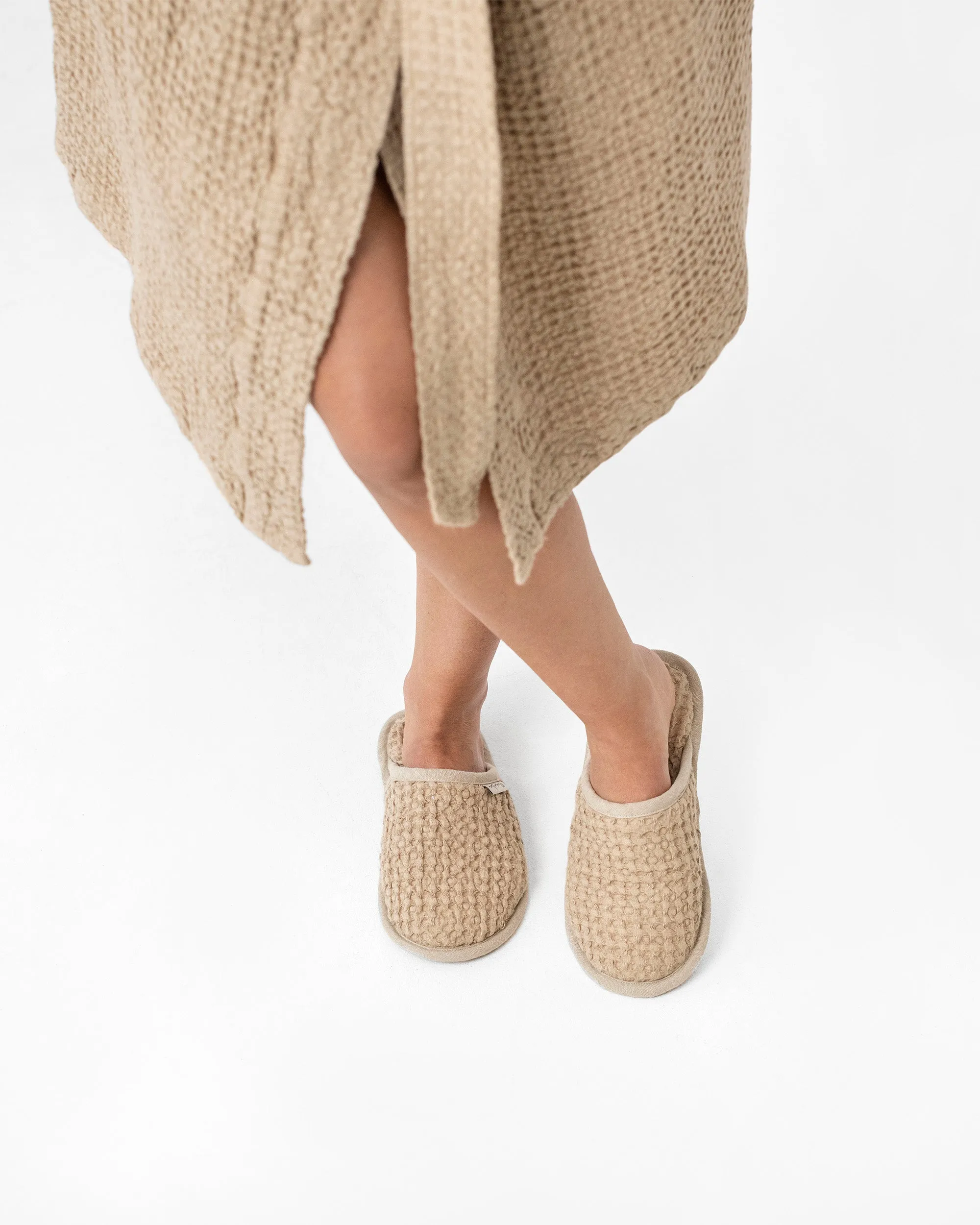 Waffle linen unisex slippers in Beige