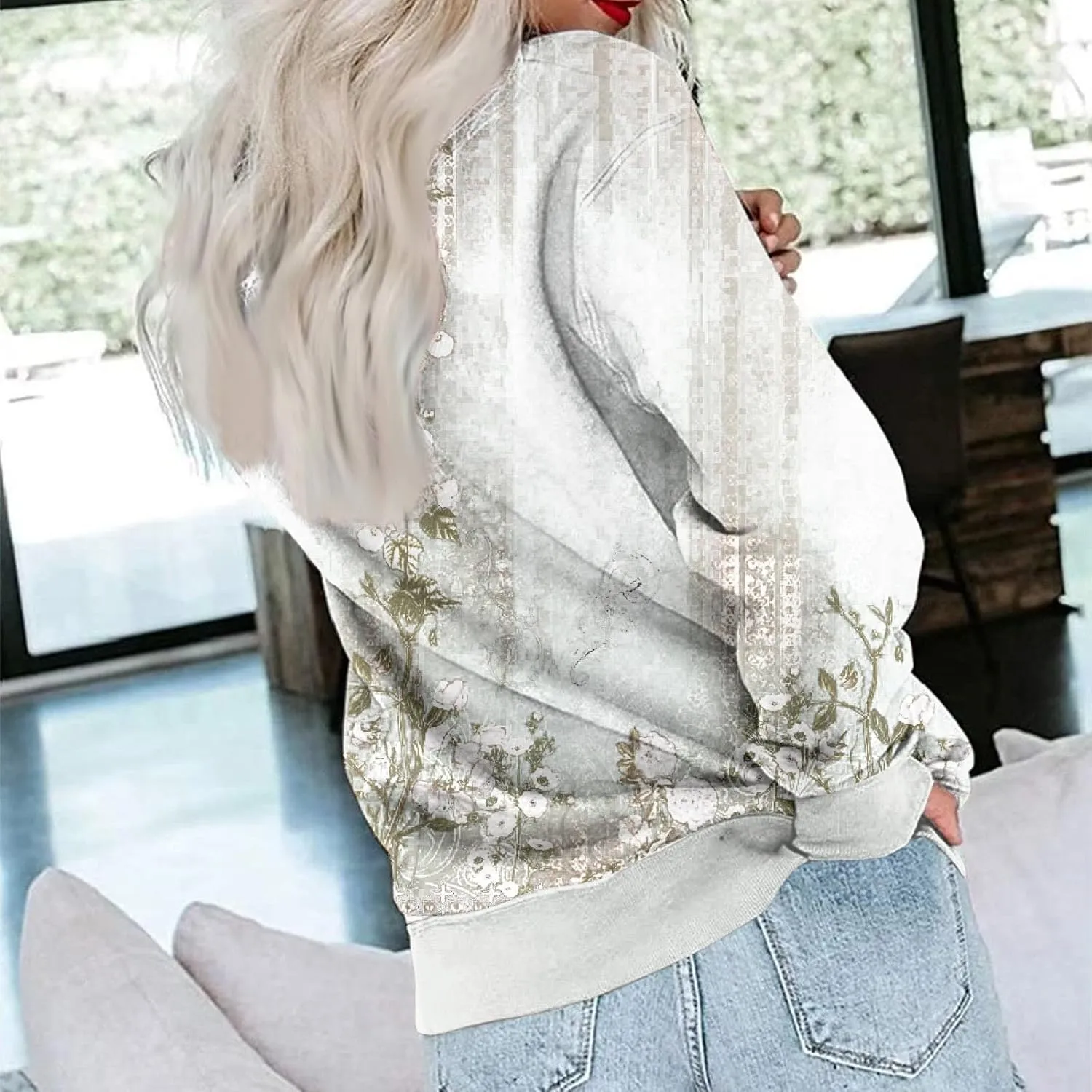 Women's Vintage Floral Print Long Sleeve Sweatshirt - Casual Loose Fit Pullover Top